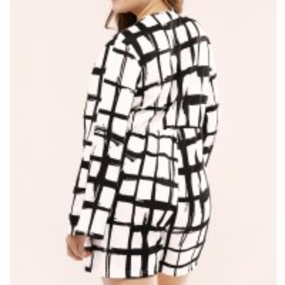 Beautiful White Romper with black window pane - Picture 2 of 2